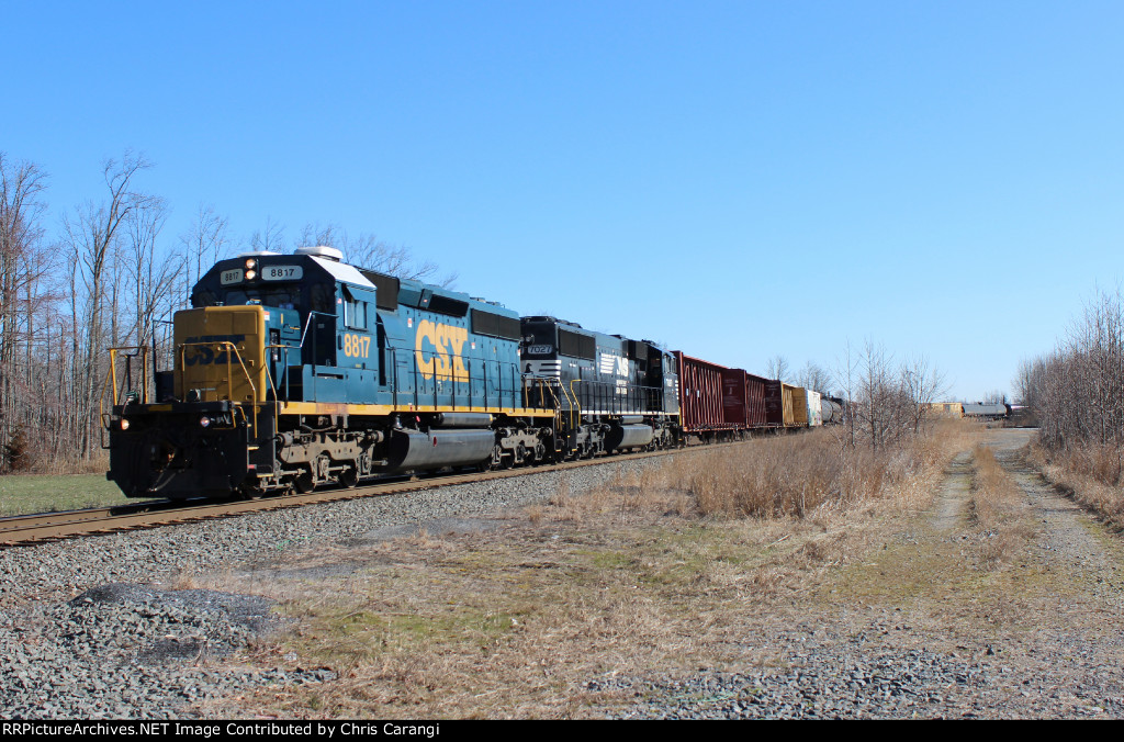 CSXT 8817 &amp; NS 7027 on CSAO CA-11